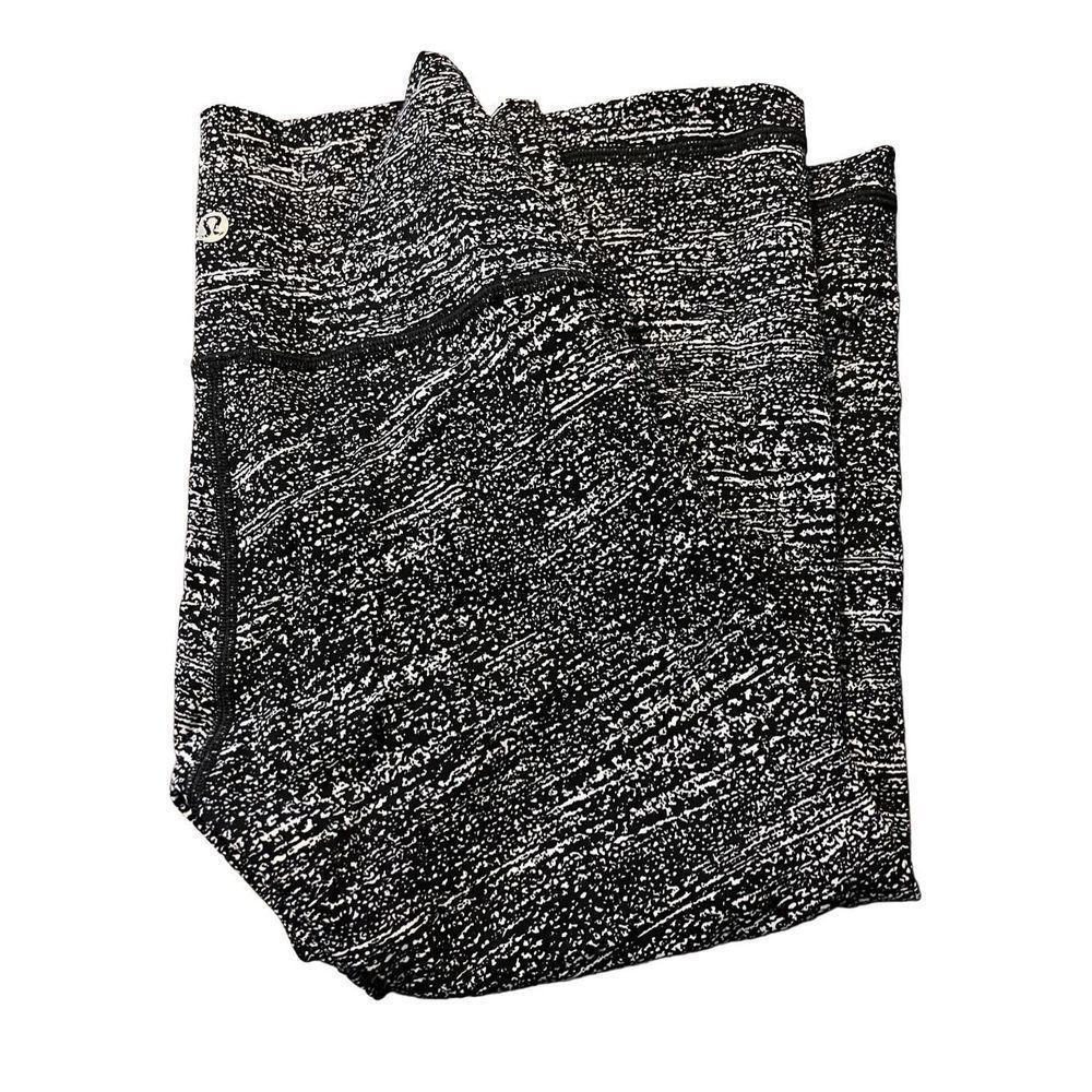 LULULEMON capri leggings
